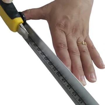 Régua de aço inox com proteção de dedo